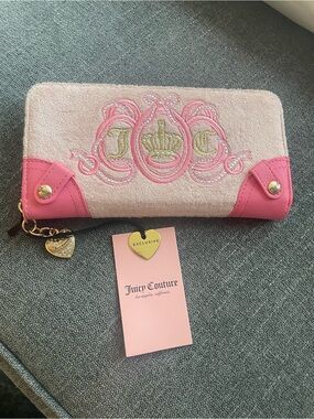 Juicy Couture Pink Embroidered Crest Zip Wallet with Gold Charm zipper